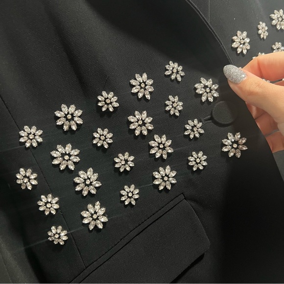NEW NWT Cinq A Sept Loisa Crystal Embellished Crepe Blazer Jacket In Black - Picture 6 of 14
